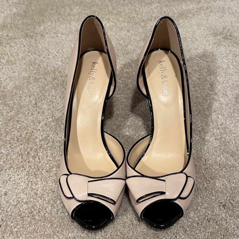 Kelly & Katie Bow Accent Peep Toe Heels - Cream and Black - Picture 6 of 7